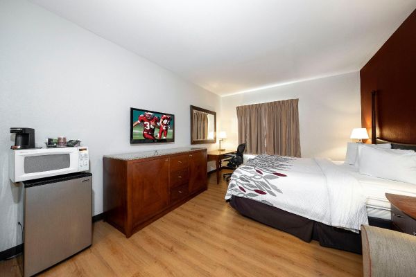 Hotel Red Roof Suites Biloxi